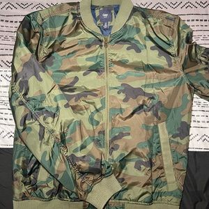 Men’s medium camo bomber jacket from GAP